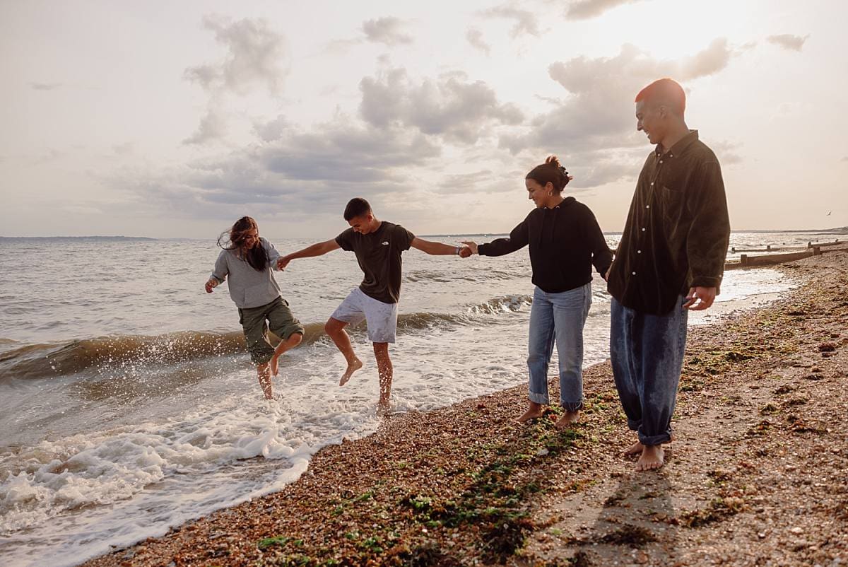 Family photo session on Lee-On-Solent Beach with teenage kids