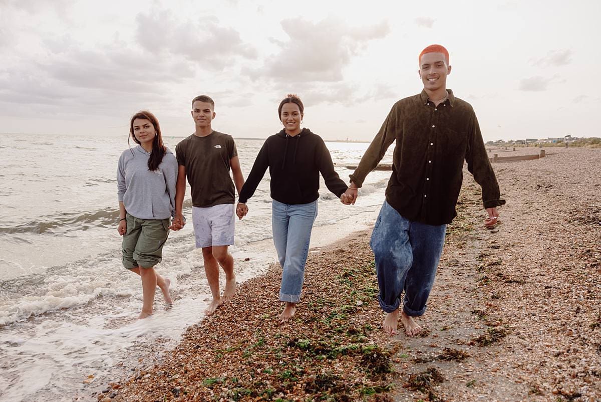 Family photo session on Lee-On-Solent Beach with teenage kids