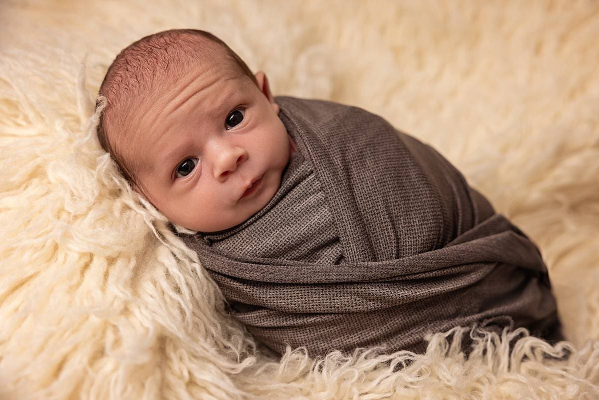 natural newborn photography Southampton