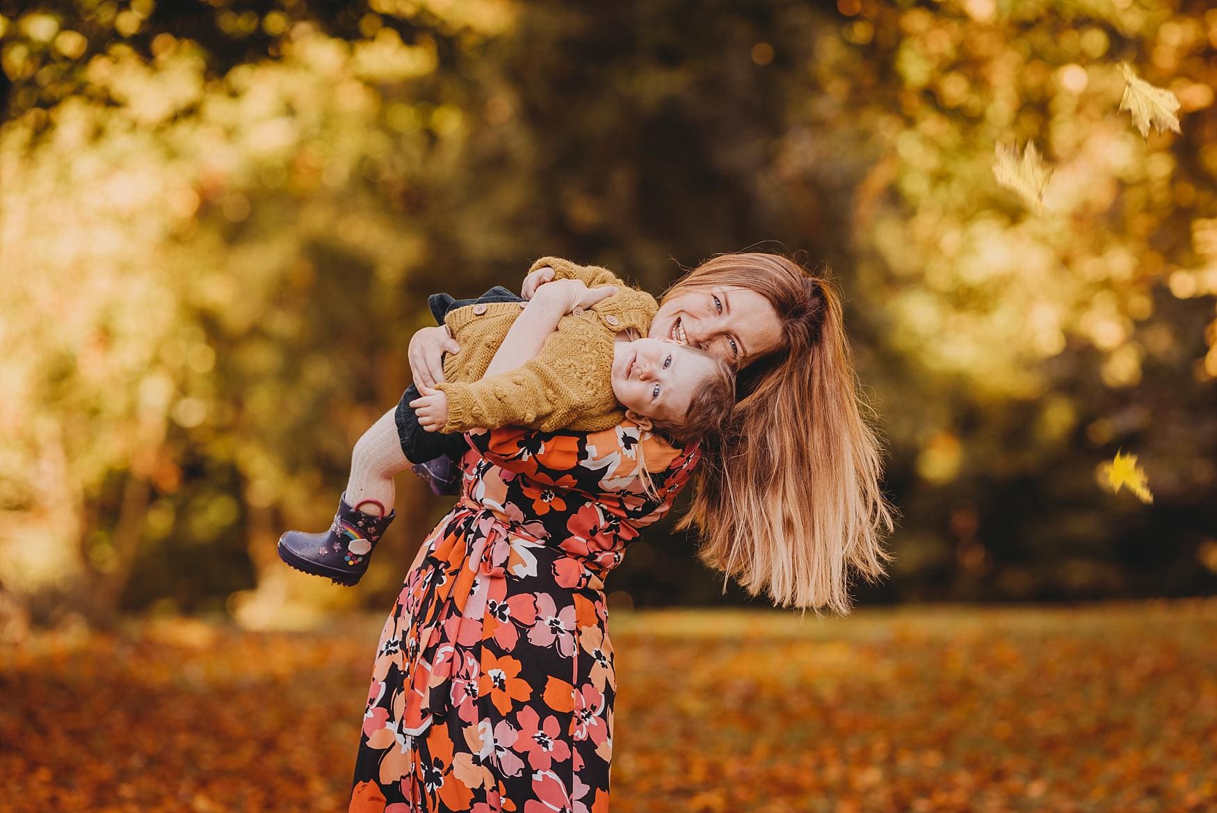 Relaxed family photography outdoors in Portsmouth Hampshire with autumn colours